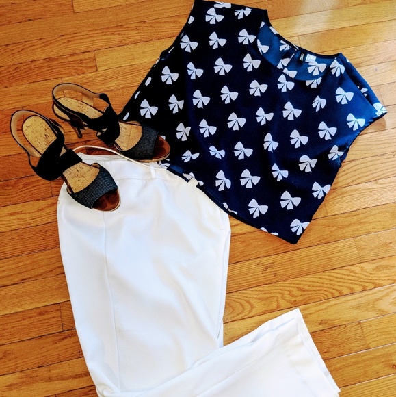 Buttoned Crop Top😍 - Picture 6 of 8